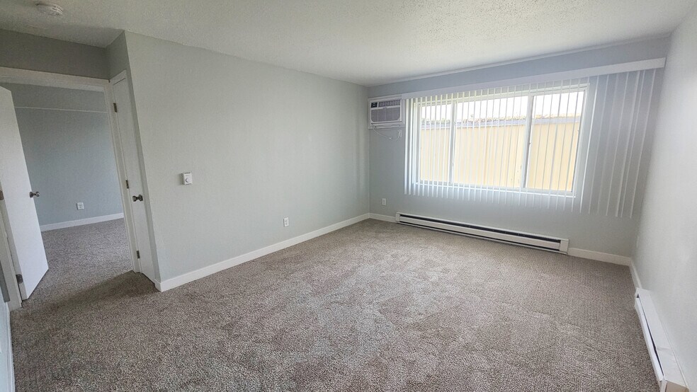 More Photos Of 3315 E 15th St, Des Moines Apartments For Sale