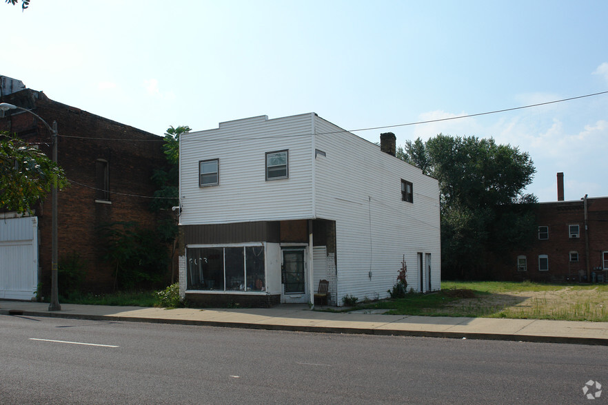 Primary Photo Of 2003 SW Adams St, Peoria Storefront Retail Residential For Sale