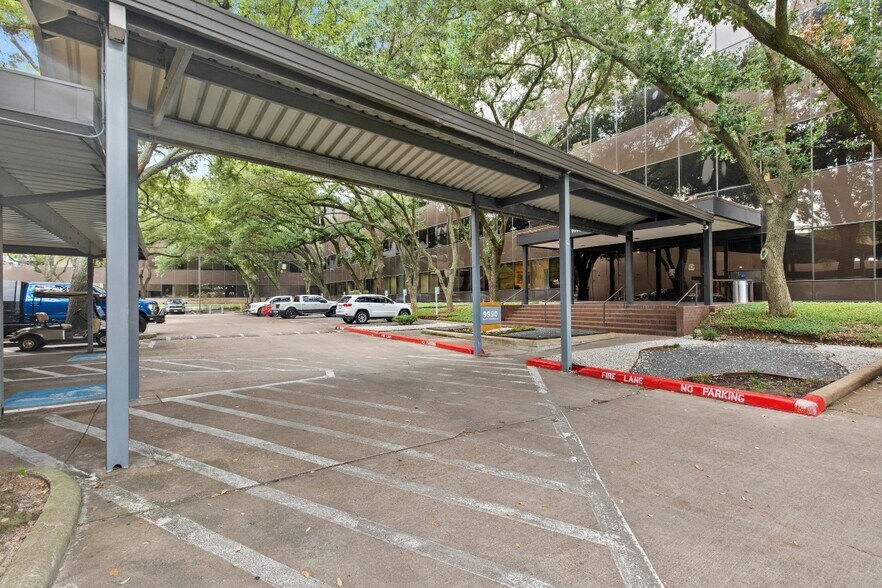More Photos Of 9990 Richmond Ave, Houston Office For Lease