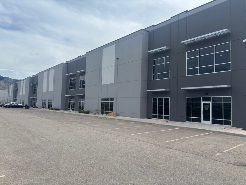 More Photos Of 350 West 3139 North, Hyde Park Industrial For Lease