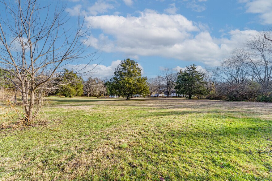 More Photos Of 1445 Ebenezer Rd, Knoxville Land For Sale