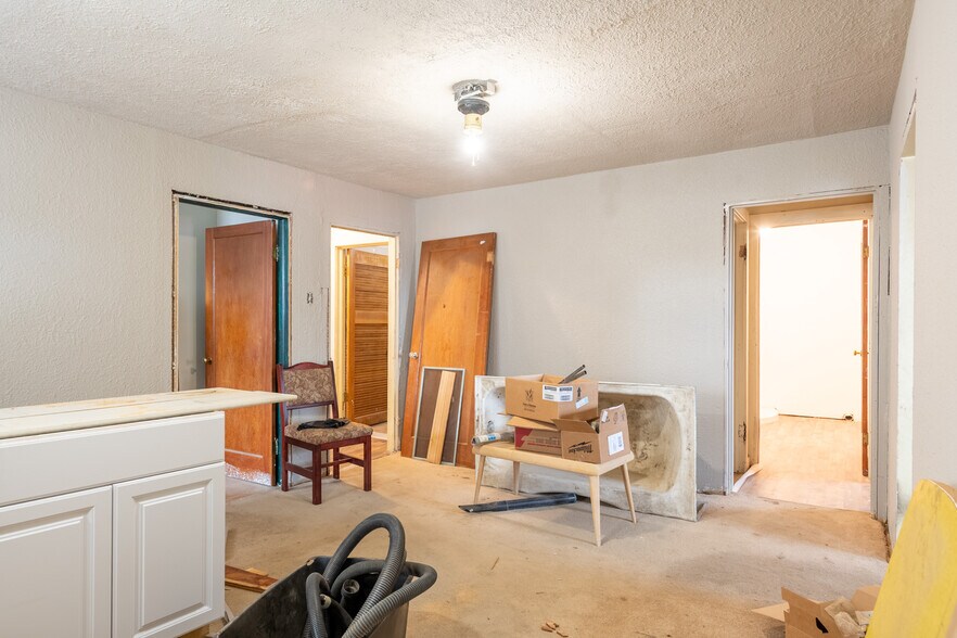 More Photos Of 220 Main St, Deer Lodge Storefront Retail Residential For Sale