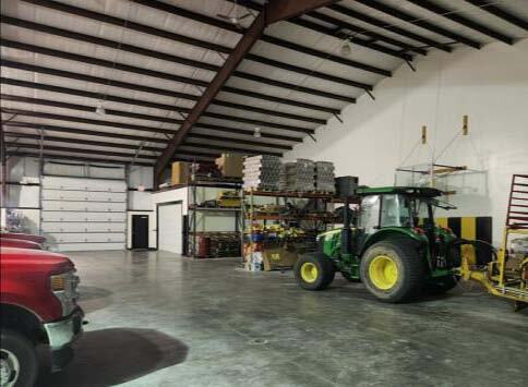 More Photos Of 25606 Old Kc Rd, Paola Showroom For Lease