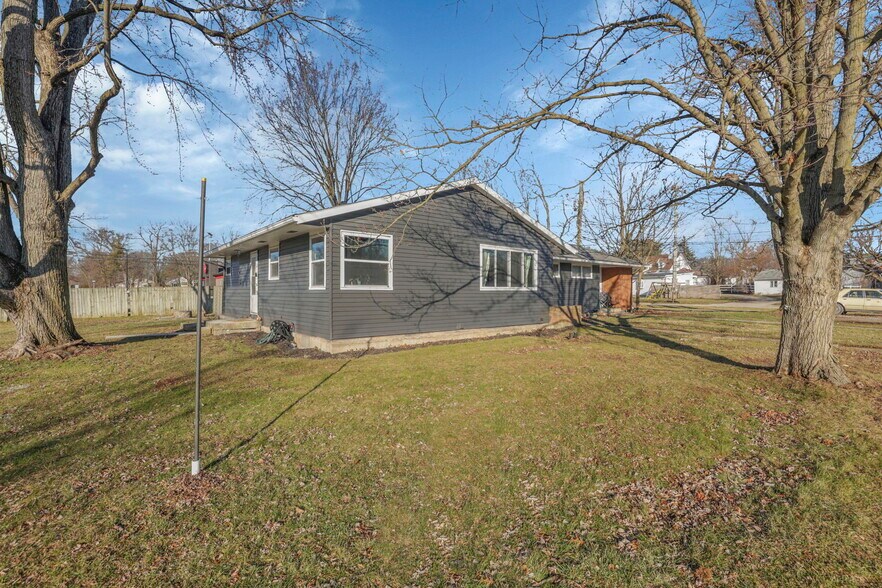 More Photos Of 12-35 Grove Ct, Marysville Apartments For Sale