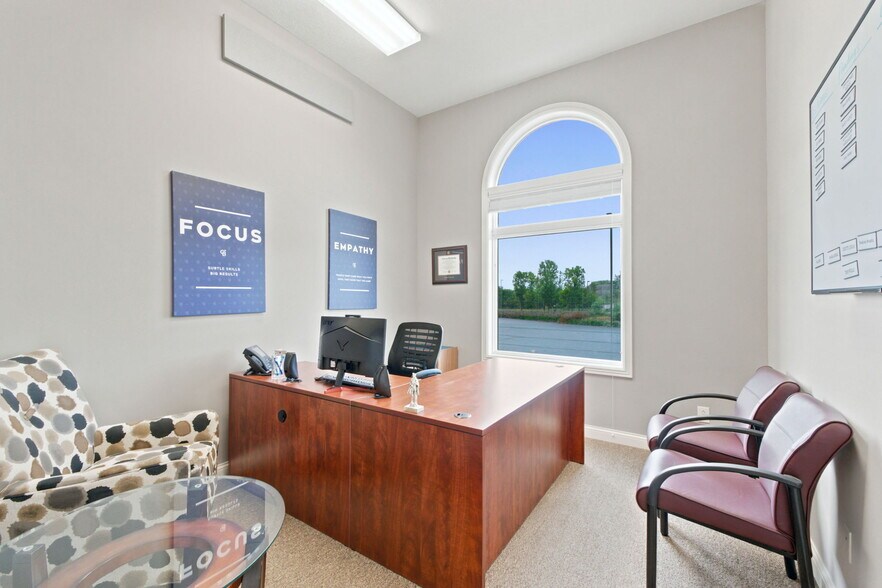 More Photos Of 9109 Stellhorn Crossing Blvd, Fort Wayne Office For Lease