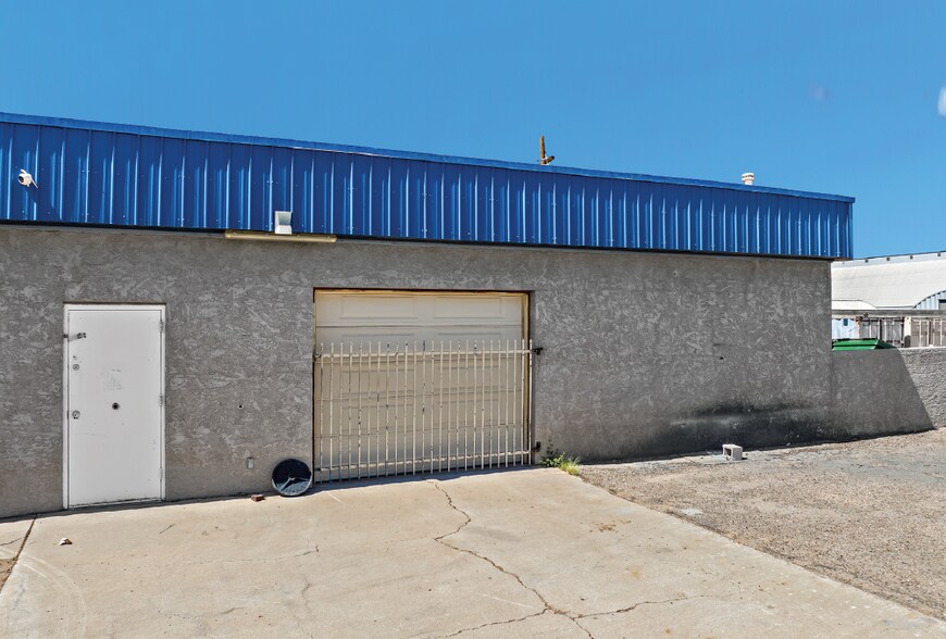 More Photos Of 884 W Gila Bend Hwy, Casa Grande Showroom For Sale