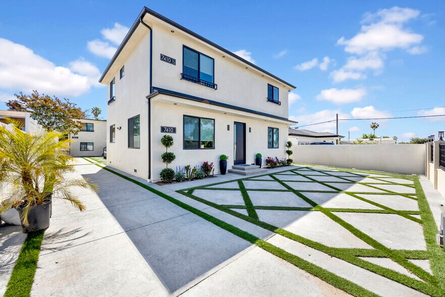 More Photos Of 7410 Denny Ave, Sun Valley Healthcare For Sale
