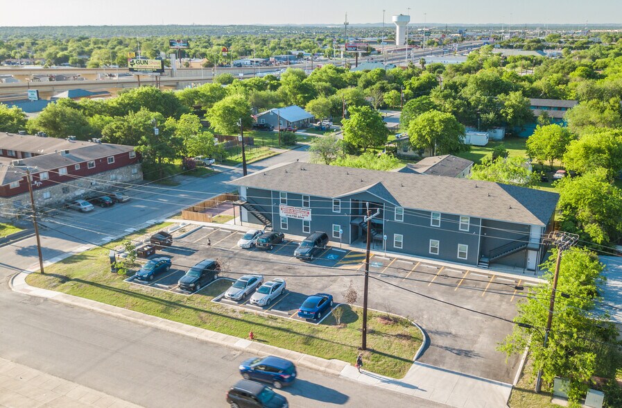 More Photos Of 8111 Landing, San Antonio Apartments For Sale