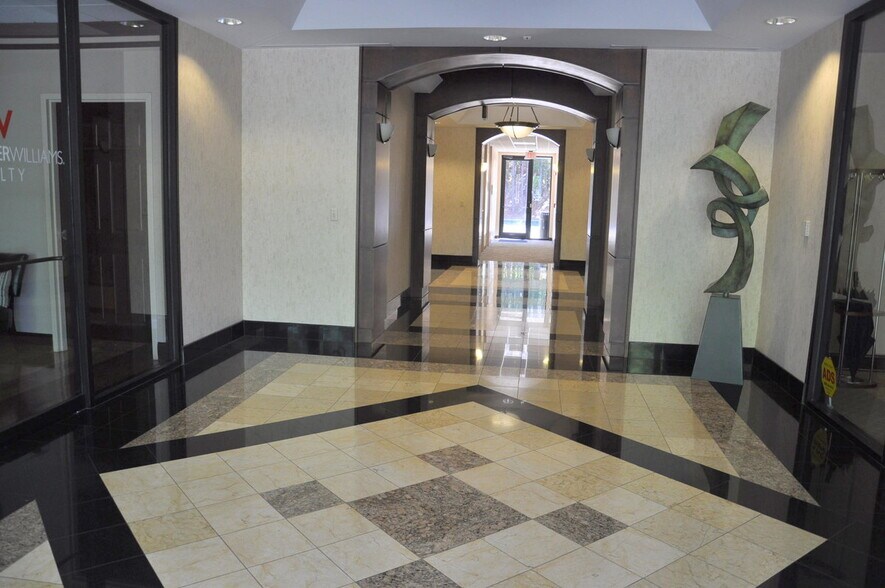 More Photos Of 1200 Premier Dr, Chattanooga Loft Creative Space For Lease