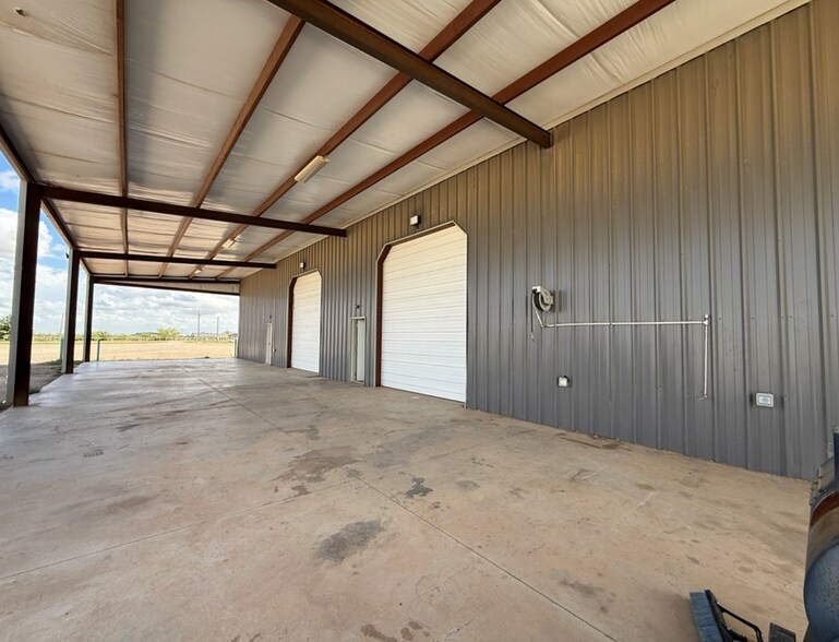 More Photos Of 8011 E County Road 90, Midland Warehouse For Lease