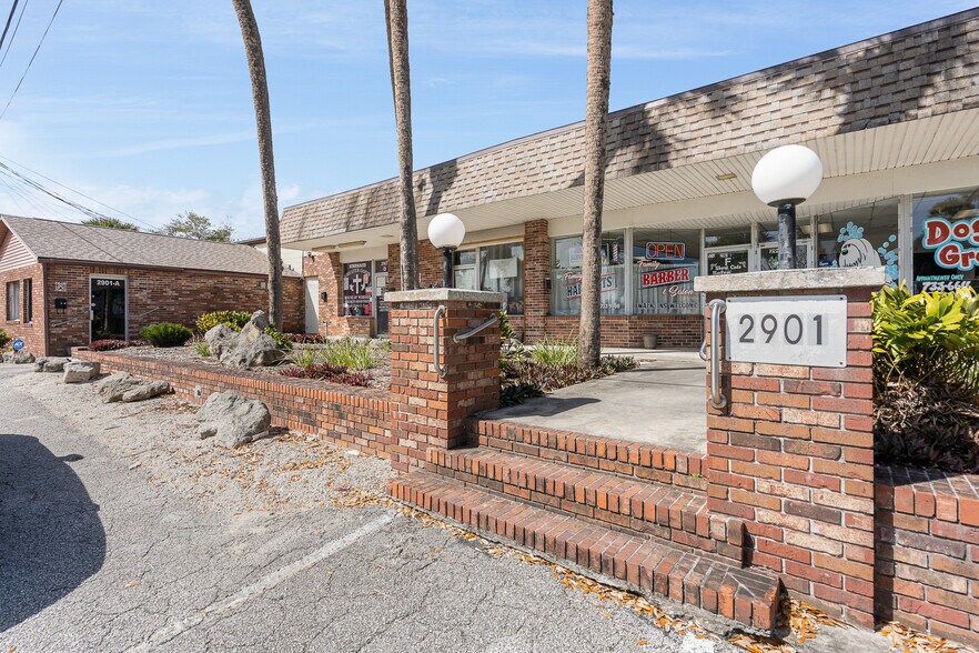More Photos Of 2901 Palm Bay Rd, Palm Bay General Retail For Lease