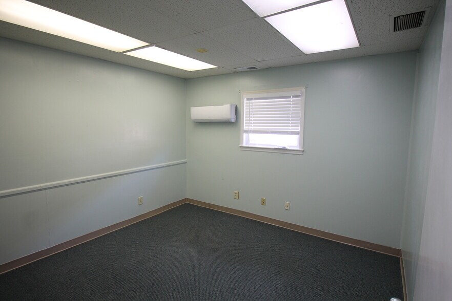 More Photos Of 419 S York St, Gastonia Medical For Sale