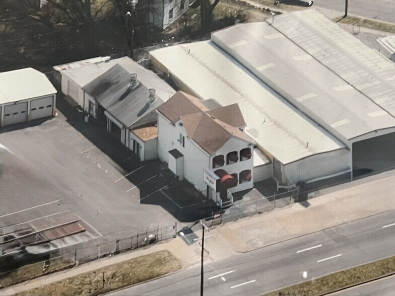 More Photos Of 1001-1015 Jefferson Davis Hwy, Richmond Auto Repair For Sale