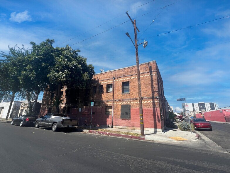 More Photos Of 745 Stanford Ave, Los Angeles Apartments For Sale