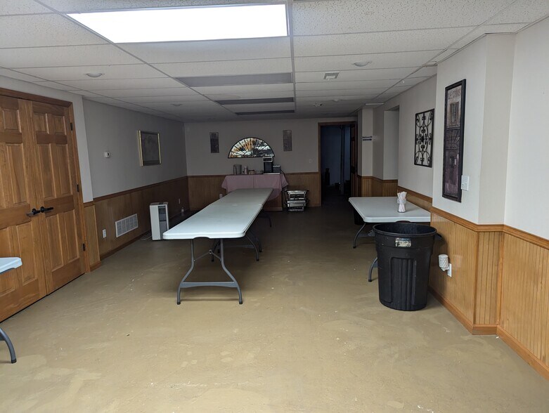 More Photos Of 9180 State Route 140, Hamel Restaurant For Sale