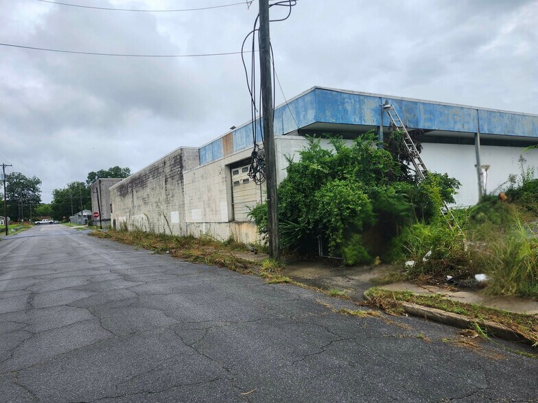 More Photos Of 2716 Avenue E, Birmingham Manufacturing For Sale