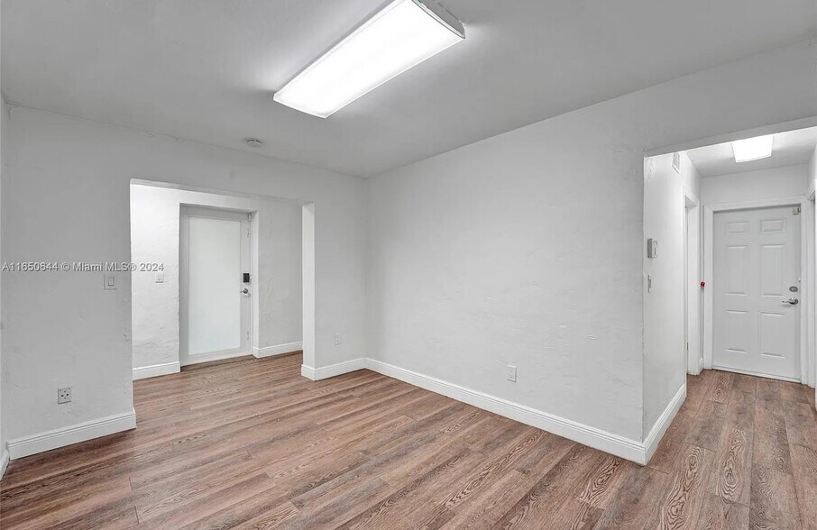 More Photos Of 1225 Alton Rd, Miami Beach Office For Lease
