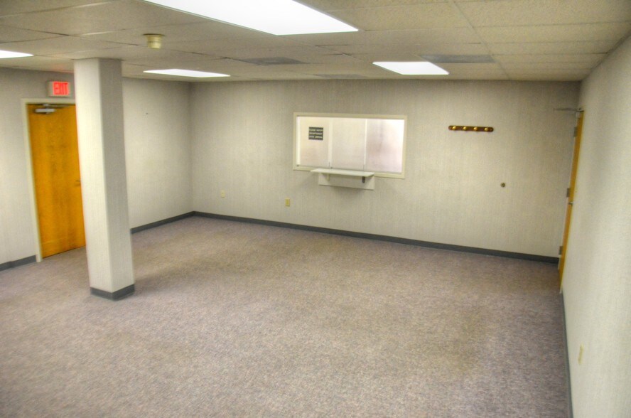 More Photos Of 730 Highland Oaks Dr, Winston-Salem Medical For Sale