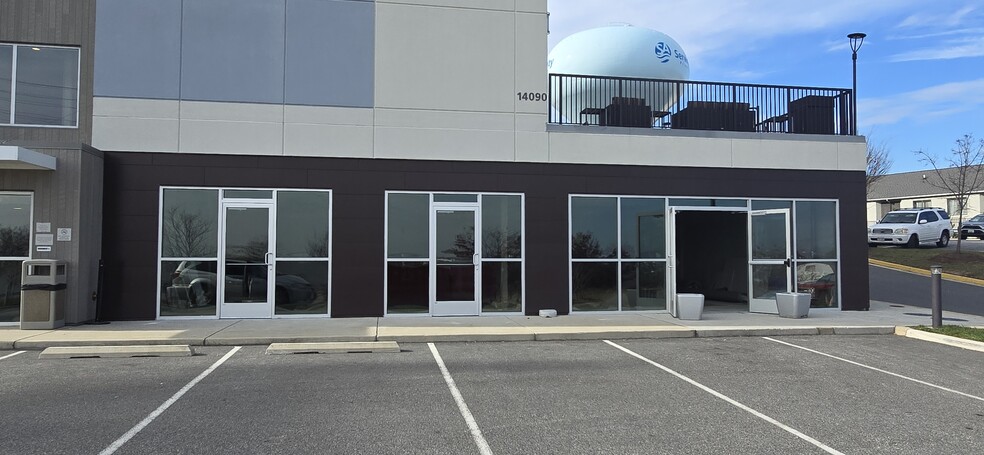 More Photos Of 14090 Shoppers Best Way, Woodbridge Hotel For Lease