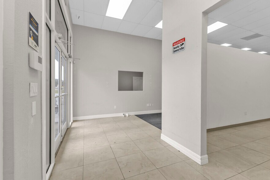 More Photos Of 4694 Tamiami Trl, Port Charlotte Freestanding For Lease