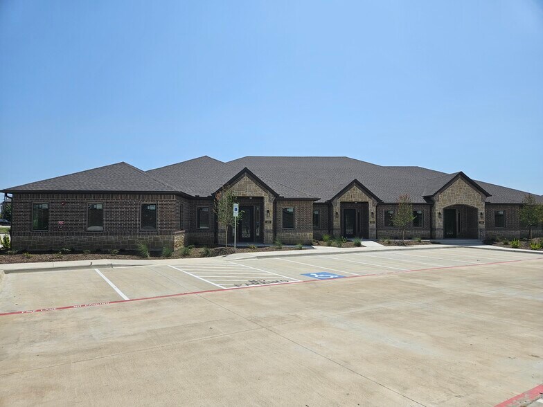 More Photos Of 11619 Independence Parkway, Frisco Medical For Sale