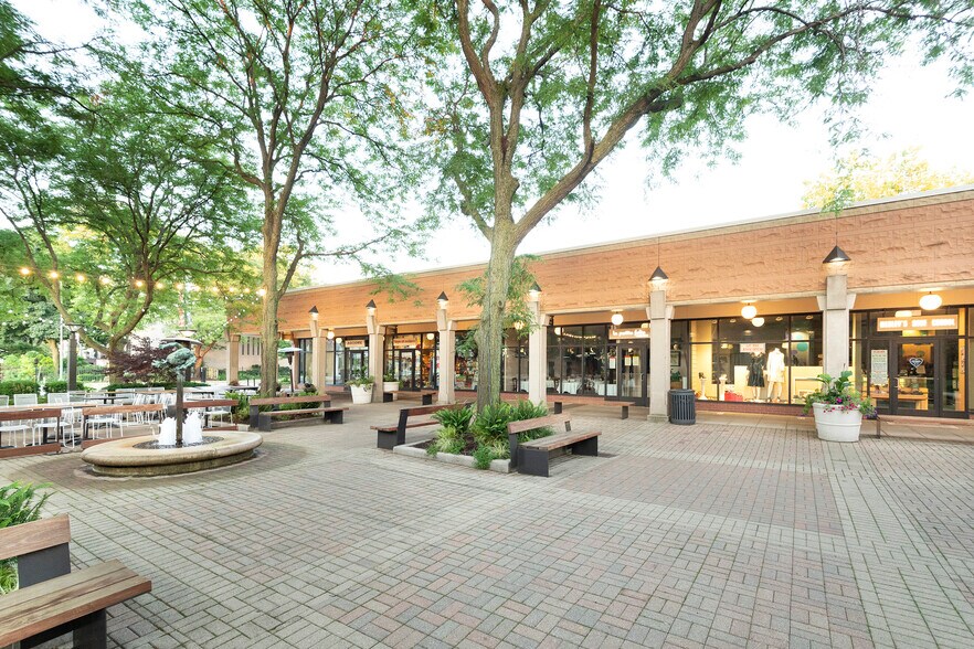 More Photos Of 1546-1554 E 55th St, Chicago Unknown For Lease