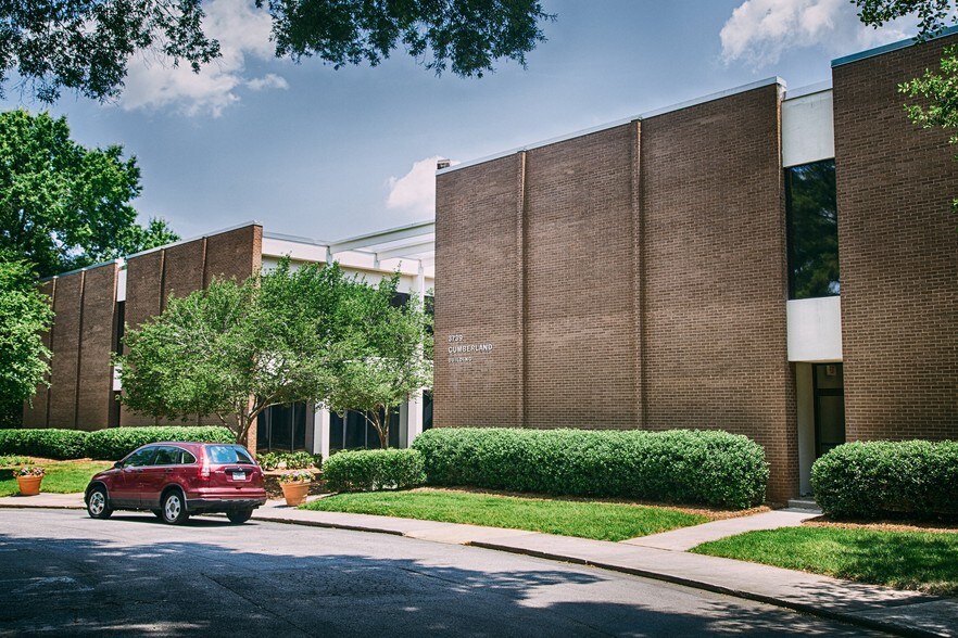 More Photos Of 3739 National Dr, Raleigh Office For Lease