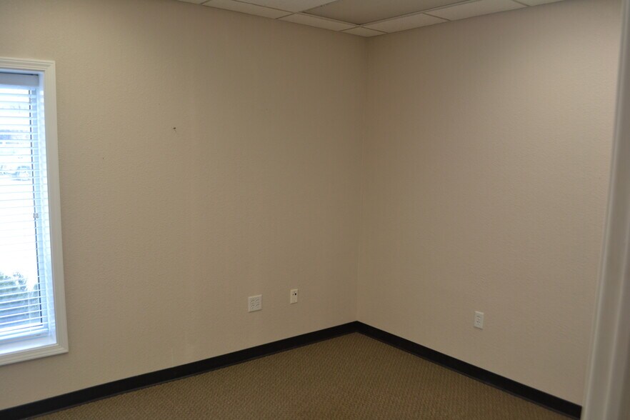 More Photos Of 115 N 6th St, Wausau Medical For Lease