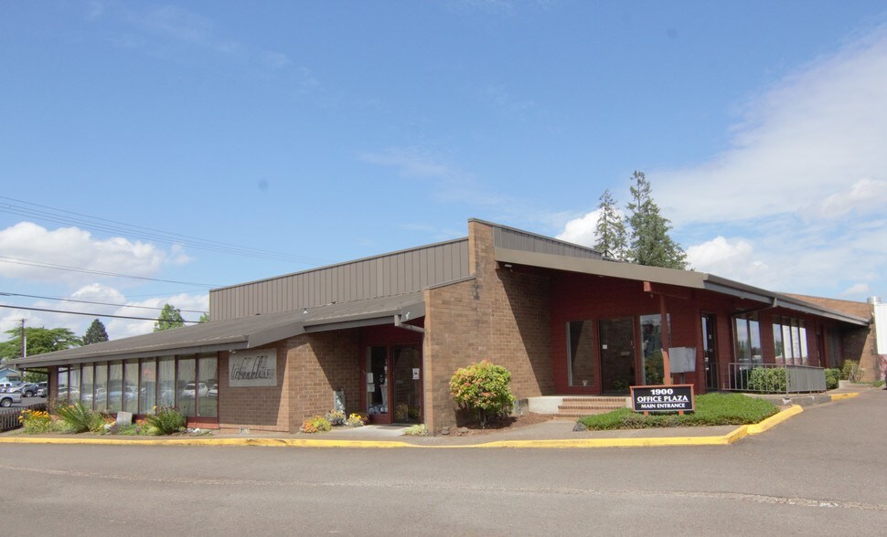More Photos Of 1900 N 99 Hwy, Mcminnville Loft Creative Space For Lease