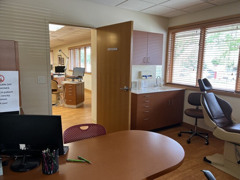 More Photos Of 5605 Odana Rd, Madison Medical For Sale