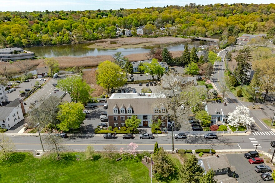 More Photos Of 225 Main St, Westport Medical For Lease