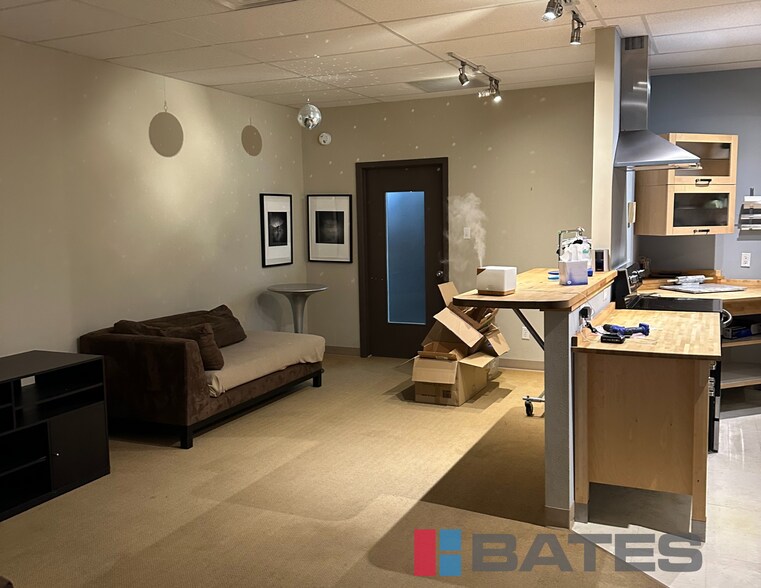 More Photos Of 1303 Chemical St, Dallas Warehouse For Lease