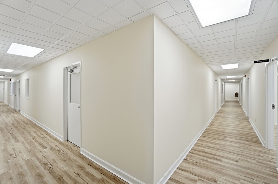 More Photos Of 1550 Magnolia Dr, Cincinnati Warehouse For Lease