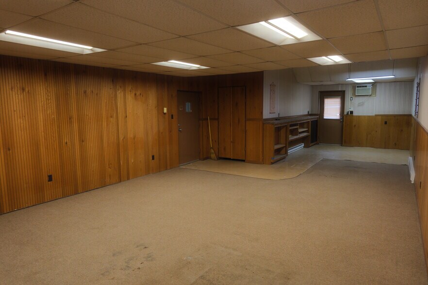 More Photos Of 1052 Centre Tpke, Orwigsburg Flex For Sale