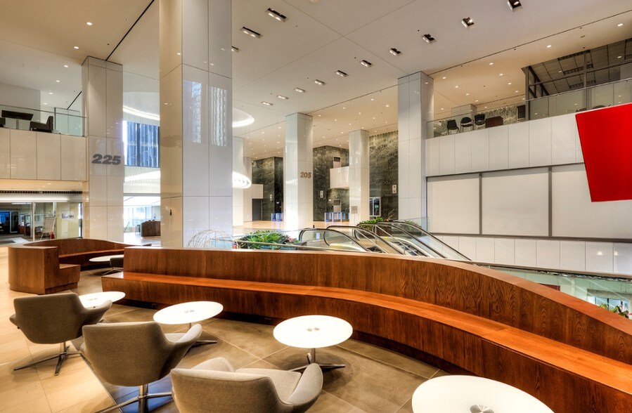 More Photos Of 205 N Michigan Ave, Chicago Office For Lease