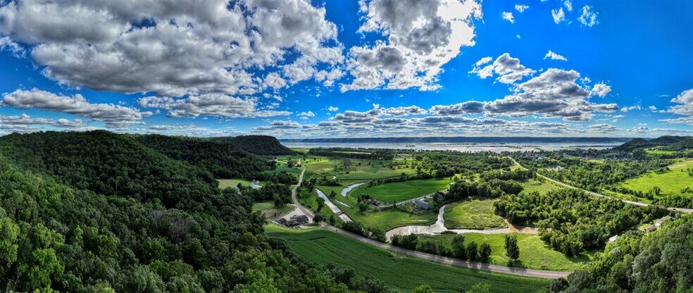 More Photos Of N1856 County Road O, Stoddard Restaurant For Sale