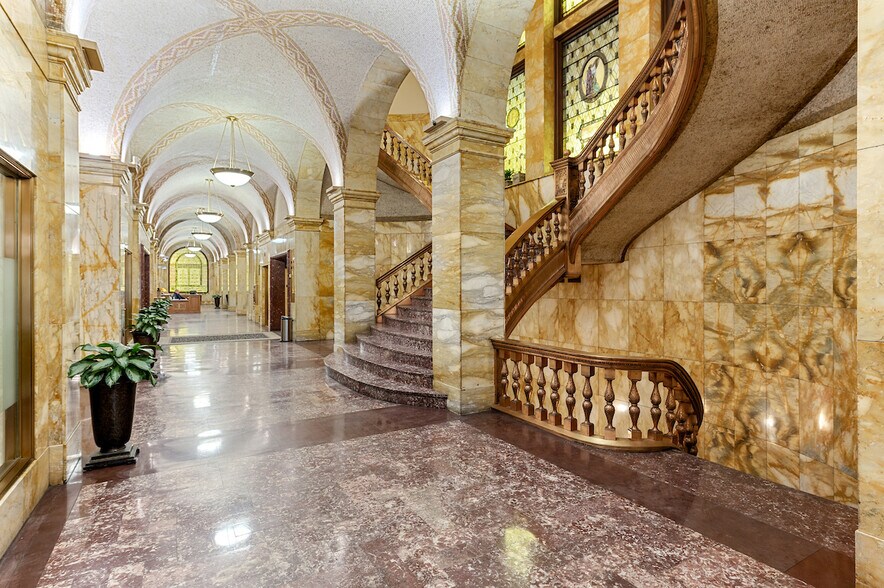 More Photos Of 730 17th St, Denver Office For Sale