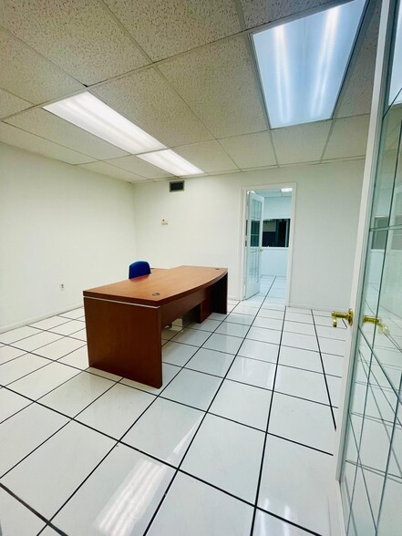 More Photos Of 3100 NW 72nd Ave, Miami Warehouse For Lease