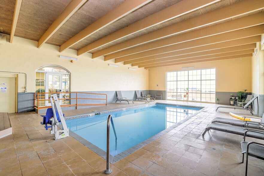 More Photos Of 14378 US 34, Fort Morgan Hotel For Sale