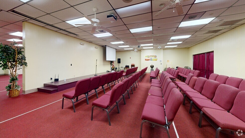 More Photos Of 8190 Pensacola Blvd, Pensacola Specialty For Sale