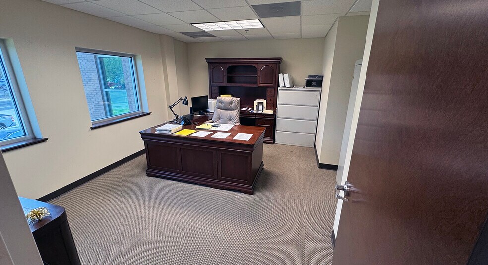 More Photos Of 8433 Erle Rd, Mechanicsville Warehouse For Lease