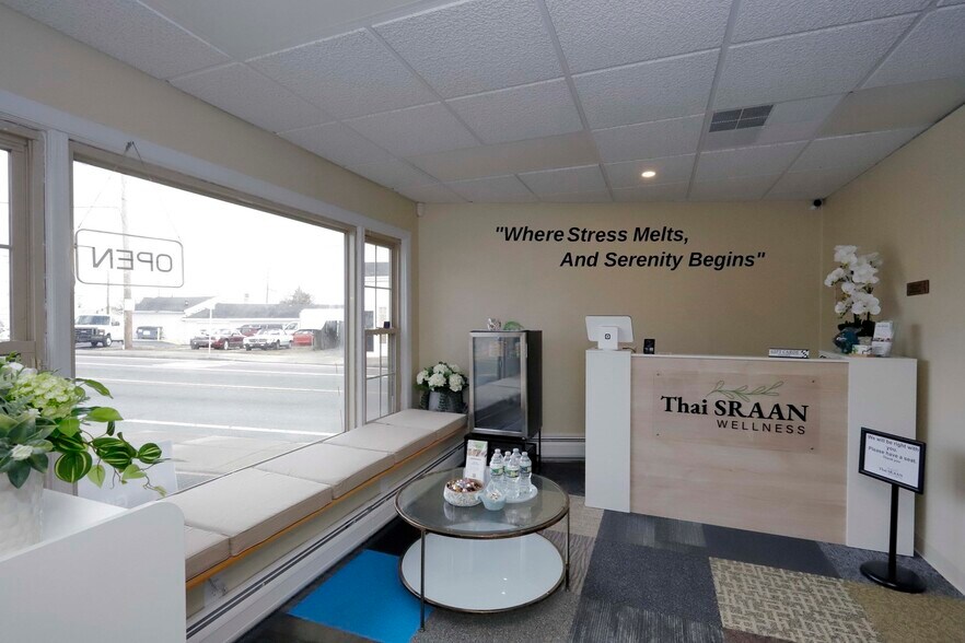 More Photos Of 597 Dartmouth St, Dartmouth Office For Sale
