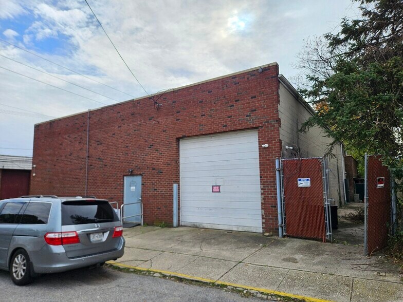 More Photos Of 474 Meacham Ave, Elmont Flex For Sale