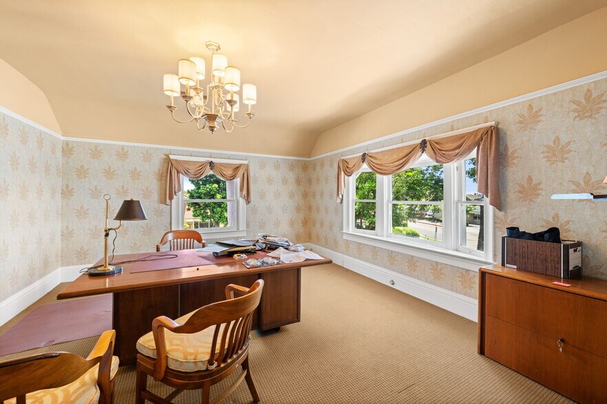 More Photos Of 503 W Palm Dr, Placentia Office Residential For Lease