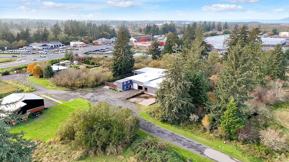 More Photos Of 1425 SE 9th St, Warrenton Warehouse For Lease