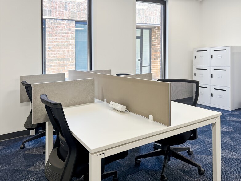 More Photos Of 205 W Grand Ave, Bensenville Coworking Space
