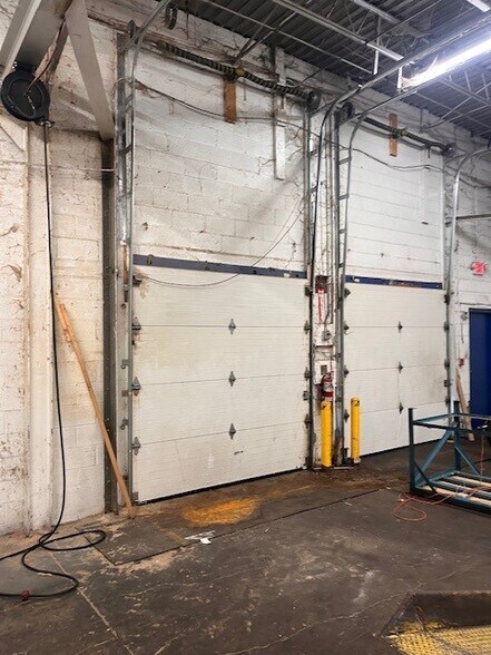 More Photos Of 19200 Cranwood Pky, Warrensville Heights Warehouse For Lease