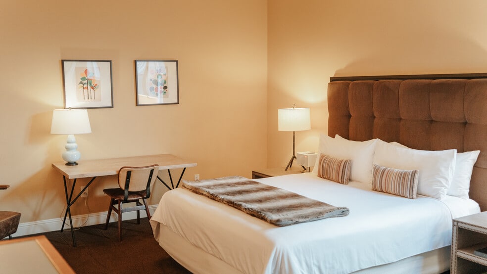 More Photos Of 1420-1428 Main St, Saint Helena Hotel For Sale