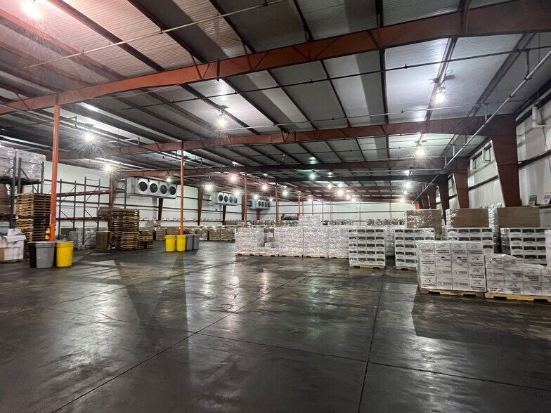 More Photos Of 8 Railroad Ave, Haines City Warehouse For Lease