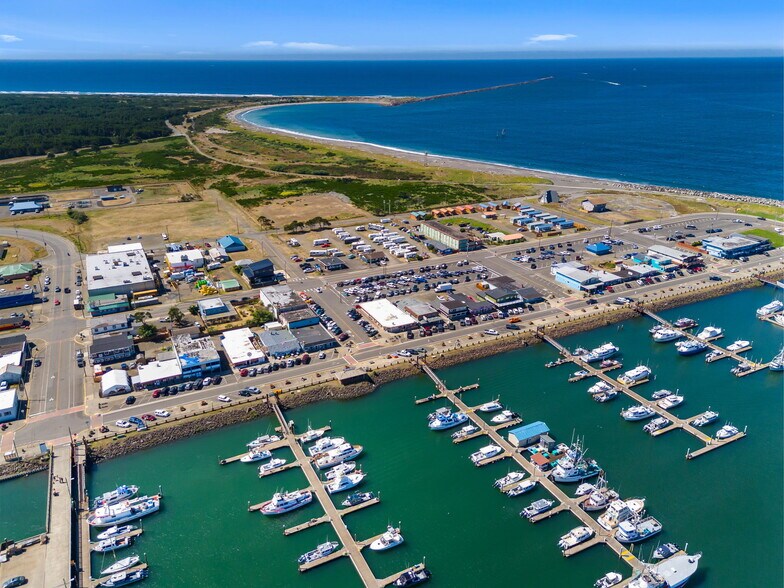 More Photos Of 2401 Westhaven Dr, Westport Flex For Sale